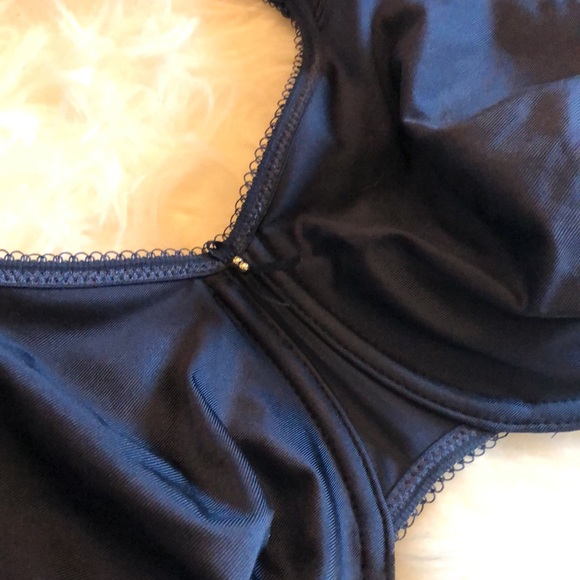 NWOT Wacoal 34G Basic Beauty Navy Spacer Full Figure Seamless Underwire Bra - Picture 3 of 5